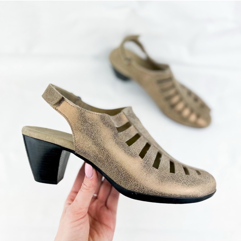 Murano “Abby” Golden Bronze Leather Sandals